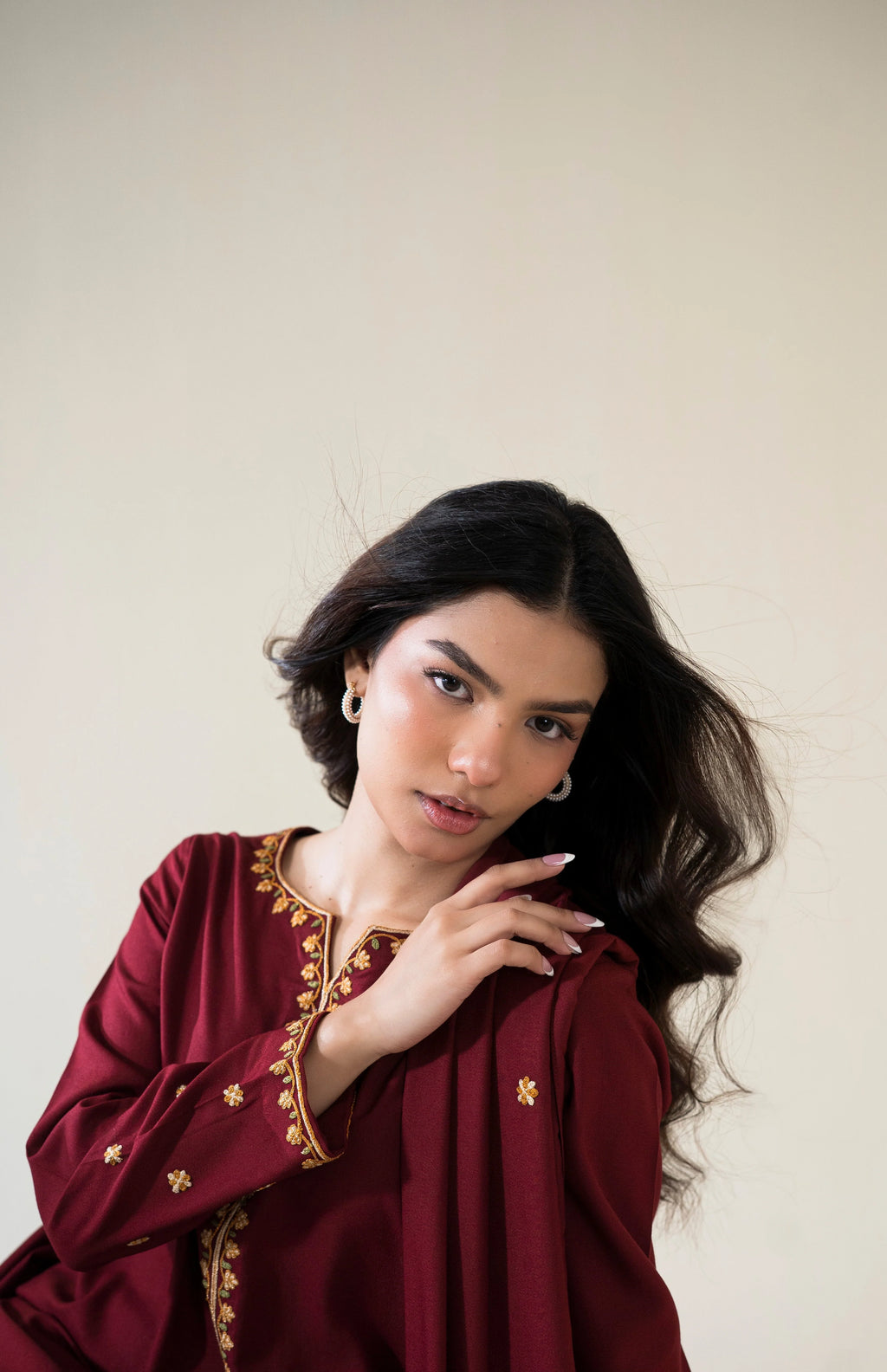 Amber Unstitched Winter Dhanak 3 Piece Suit | Embroidered Neckline + Dupatta