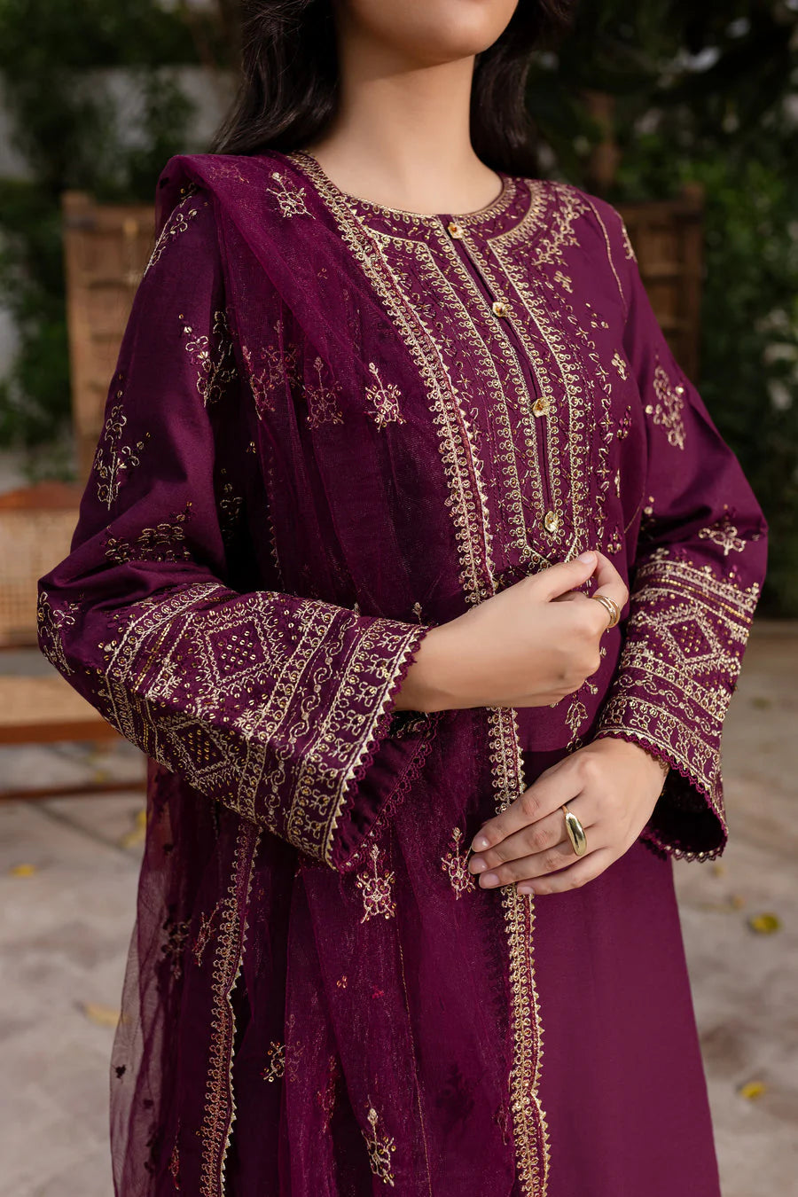 Plant Foam Unstitched Winter Dhanak 3 Piece Suit | Embroidered Neckline & Net Dupatta